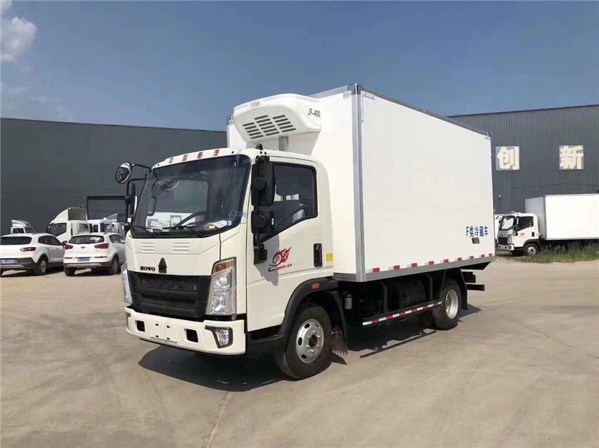 (4米）重汽豪沃冷藏車